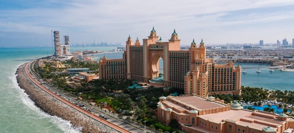 There are many adventure activities in Dubai